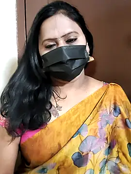 Snapshot of Meera_mia chatting on 7, 7, 2026 Meera mia online show from 7, 7, 2026