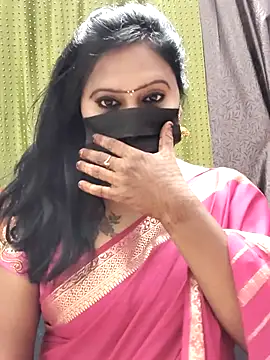 Snapshot of Meera_mia chatting on 6, 7, 2026 Meera mia online show from 6, 7, 2026