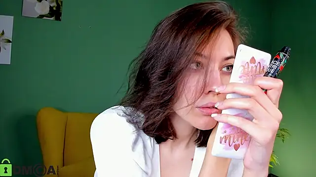 eva sicret online show from 30, 5, 2026