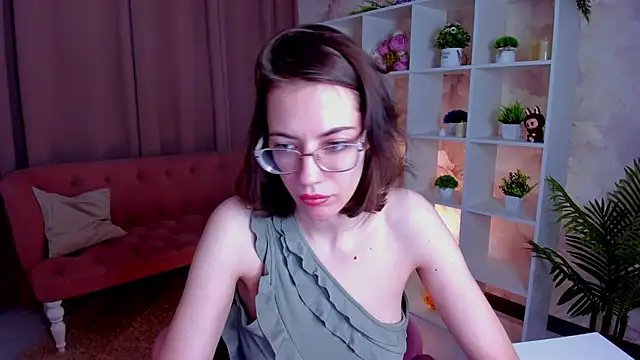eva sicret online show from 12, 6, 2026