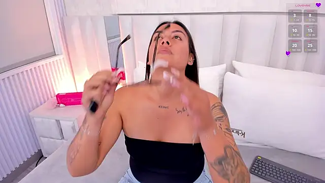 barbara luxx online show from 10, 7, 2026