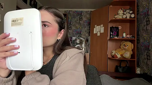 HoneyKittyk online show from 26, 5, 2026