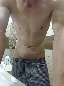 Snapshot of Nakedfanboy chatting on 21, 7, 2026 Nakedfanboy online show from 21, 7, 2026