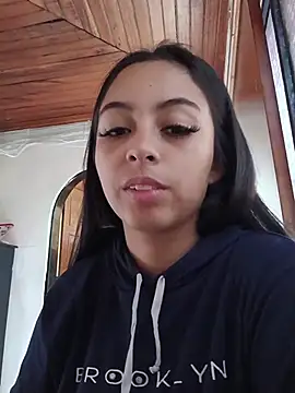Snapshot of LuciiferBlack chatting on 10, 7, 2026 LuciiferBlack online show from 10, 7, 2026