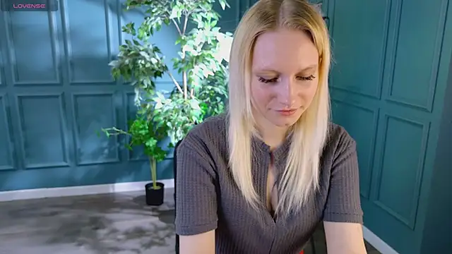 haleybooo online show from 29, 5, 2026