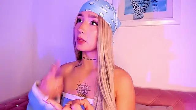 SophieMoneet online show from 15, 7, 2026