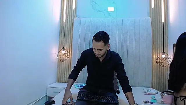 CarolinaySebas online show from 4, 7, 2026