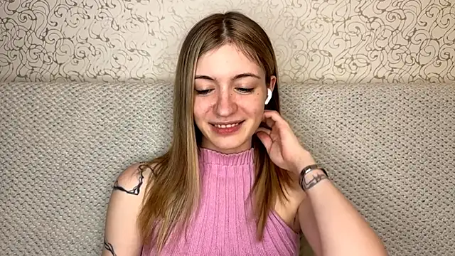 Snapshot of Shinin_Robi chatting on 27, 6, 2026 Shinin Robi online show from 27, 6, 2026