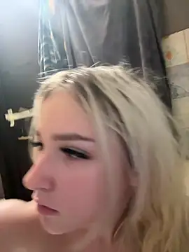lisacryss3 online show from 18, 7, 2026