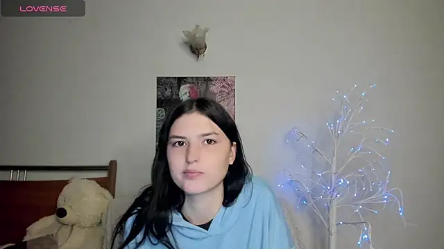 Kira Devi online show from 28, 5, 2026