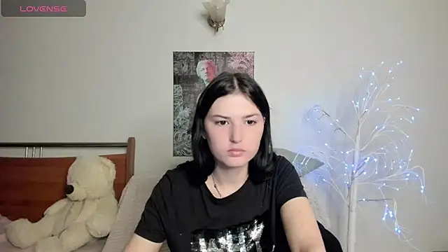 Kira Devi online show from 27, 5, 2026