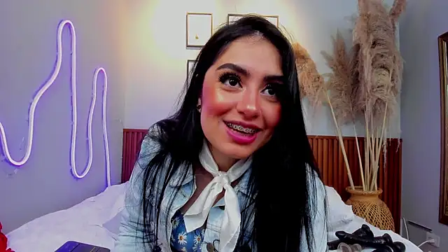 Snapshot of CARLA_FERRERM chatting on 16, 6, 2026 CARLA FERRERM online show from 16, 6, 2026