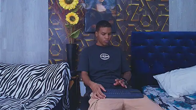 Snapshot of artur_collins_ chatting on 13, 7, 2026 artur collins online show from 13, 7, 2026