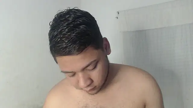 Snapshot of nicolas_cr1 chatting on 29, 5, 2026 nicolas cr1 online show from 29, 5, 2026