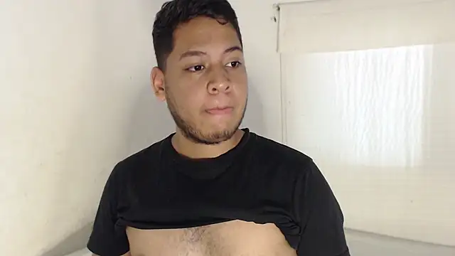 Snapshot of nicolas_cr1 chatting on 25, 5, 2026 nicolas cr1 online show from 25, 5, 2026