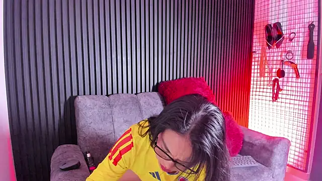 1Mature  Naughty online show from 13, 6, 2026