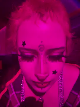 whimsicallylusty online show from 1, 6, 2026