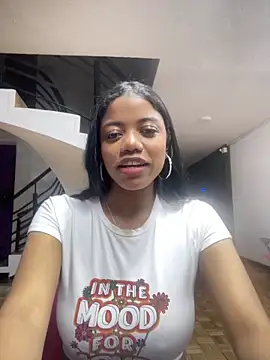 Snapshot of Ariana_roxe_ chatting on 16, 6, 2026 Ariana roxe online show from 16, 6, 2026