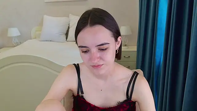 Daisy Heart online show from 13, 7, 2026