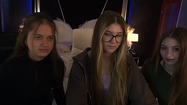 Dark Brii online show from 13, 7, 2026