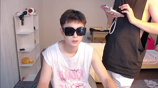 Gay-Sexshowboy69 online show from 12, 7, 2026