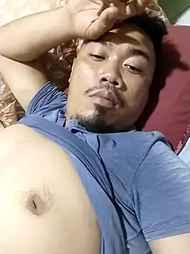 Renatolovearmpits online show from 27, 5, 2026