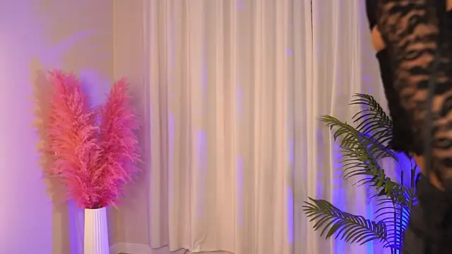 Snapshot of ChiaraLuna chatting on 15, 7, 2026 ChiaraLuna online show from 15, 7, 2026