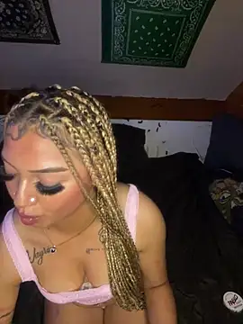 YoungXylena online show from 31, 5, 2026