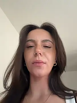 Cherry-Bean online show from 15, 7, 2026