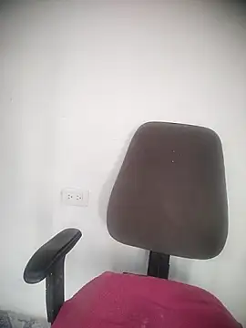 ScarletLovee  online show from 11, 6, 2026