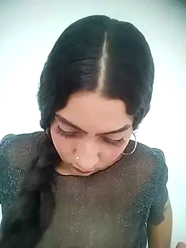 ScarletLovee  online show from 6, 7, 2026