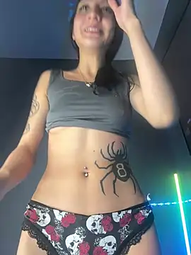 Snapshot of Naaria_ chatting on 12, 6, 2026 Naaria online show from 12, 6, 2026
