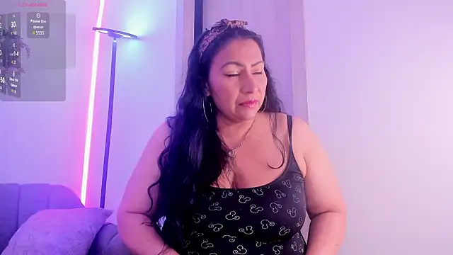 Victoria mendoza  online show from 29, 5, 2026