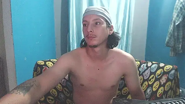 Snapshot of MrKingsaintx chatting on 12, 7, 2026 MrKingsaintx online show from 12, 7, 2026