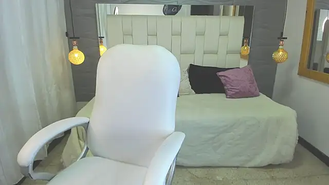 Miranda  Green online show from 4, 7, 2026