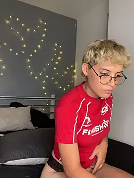 Mia-Sinclair online show from 30, 5, 2026