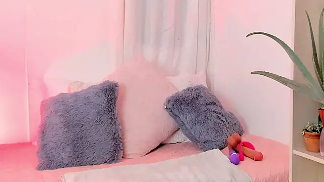 SarahRouge online show from 16, 7, 2026