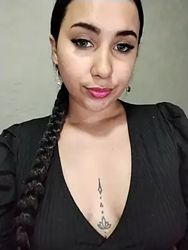 Snapshot of shantall_cute chatting on 7, 6, 2026 shantall cute online show from 7, 6, 2026