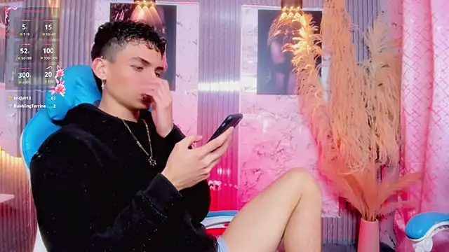 latino boyy  online show from 7, 6, 2026