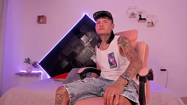 Noah Blaze  online show from 29, 5, 2026