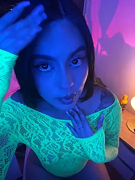Snapshot of April_sutra chatting on 5, 7, 2026 April sutra online show from 5, 7, 2026