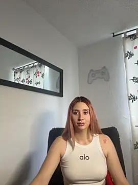 Sophia LuxxX online show from 1, 7, 2026