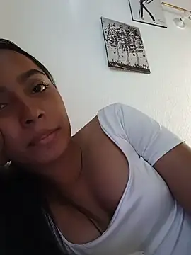 xcleila online show from 12, 6, 2026