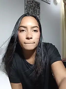 xcleila online show from 18, 6, 2026
