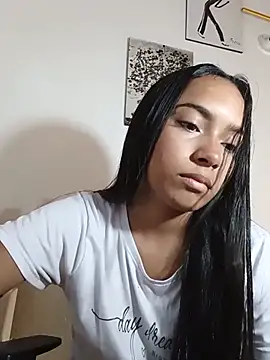 xcleila online show from 20, 6, 2026