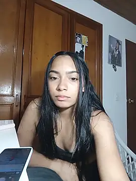 xcleila online show from 3, 6, 2026