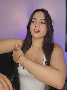 SarahRiveros online show from 4, 6, 2026