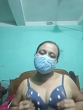 MoonLusty online show from 2, 7, 2026