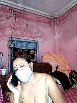 MoonLusty online show from 5, 6, 2026