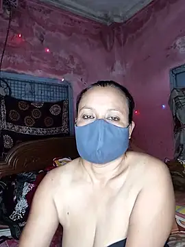MoonLusty online show from 17, 6, 2026
